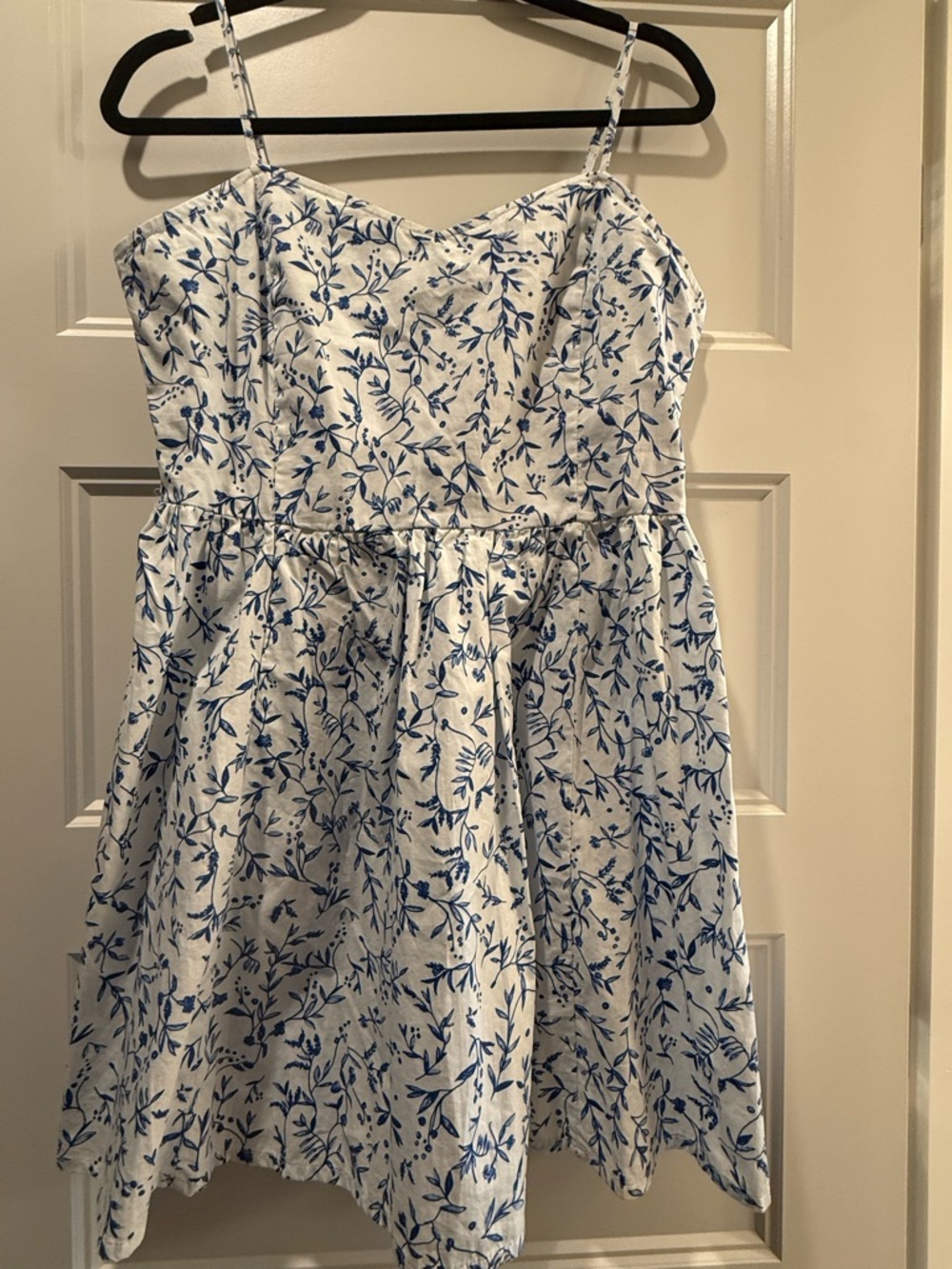 H&M White Sundress with Blue Floral Print - Spaghetti Strap Casual Dress NWOT